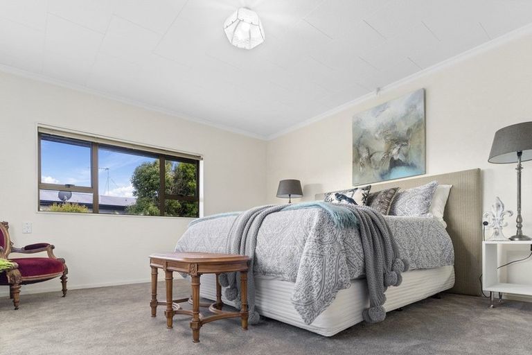Photo of property in 44 Links View Drive, Omokoroa, 3114