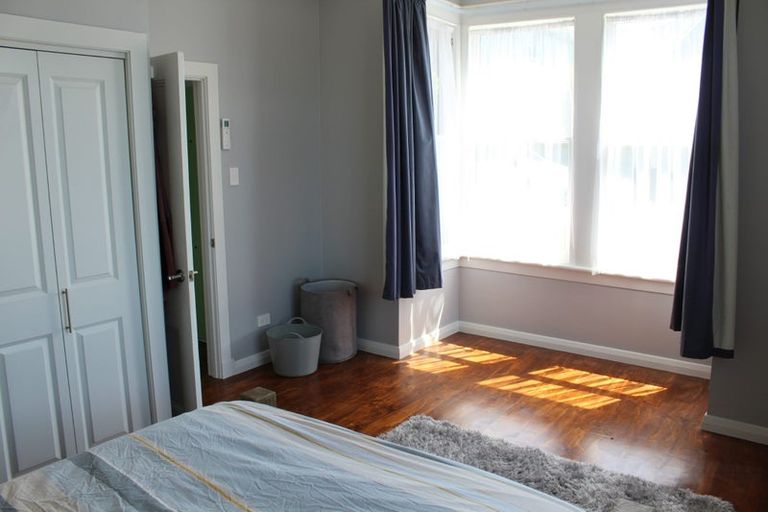 Photo of property in 1 Alfred Street, Caversham, Dunedin, 9012