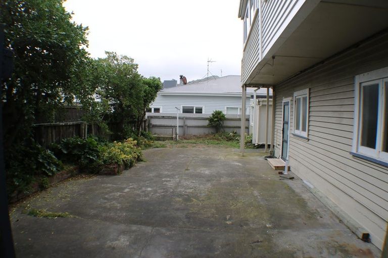 Photo of property in 7 Trent Street, Island Bay, Wellington, 6023