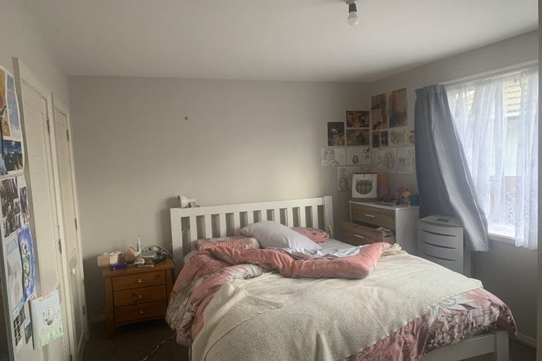 Photo of property in 8 Auburn Avenue, Upper Riccarton, Christchurch, 8041