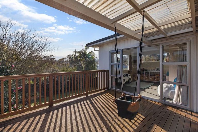 Photo of property in 1/16 Evans Road, Glen Eden, Auckland, 0602