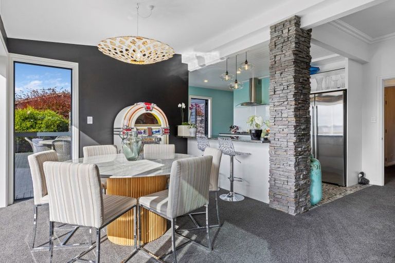 Photo of property in 2 Scenic Heights, Acacia Bay, Taupo, 3330