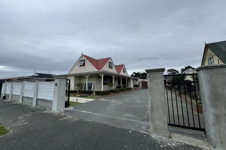 Photo of property in 21 Cowes Street, Avondale, Christchurch, 8061