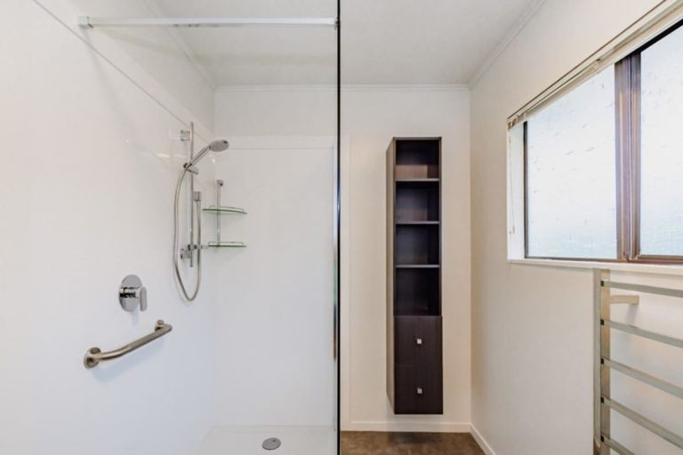 Photo of property in 118 Hillcrest Road, Raumati Beach, Paraparaumu, 5032