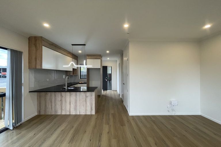 Photo of property in 1a Deering Place, Papatoetoe, Auckland, 2025