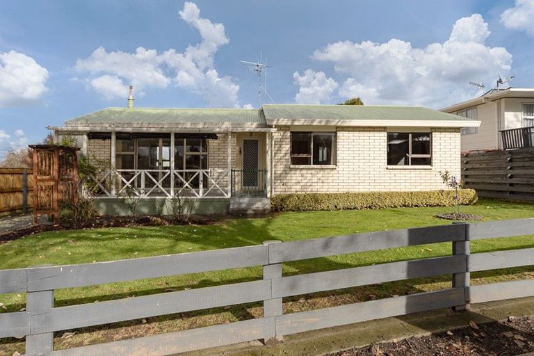 Photo of property in 6 Heatherlea Heights, Feilding, 4702