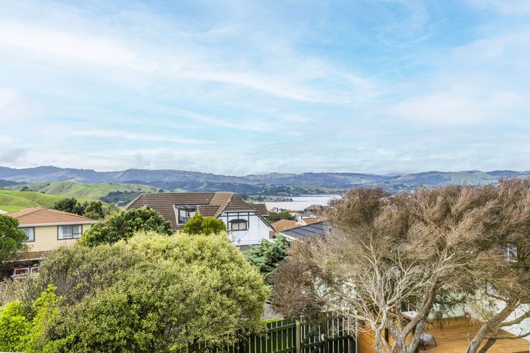 Photo of property in 7b Tregony Place, Camborne, Porirua, 5026