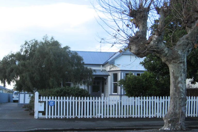 Photo of property in 25 Nelson Crescent, Napier South, Napier, 4110