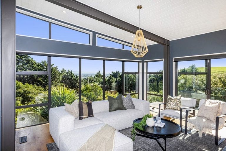 Photo of property in 1 Quarry Hill Terrace, Kennedys Bush, Christchurch, 8025