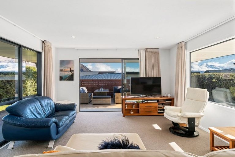 Photo of property in 191 Aubrey Road, Wanaka, 9305