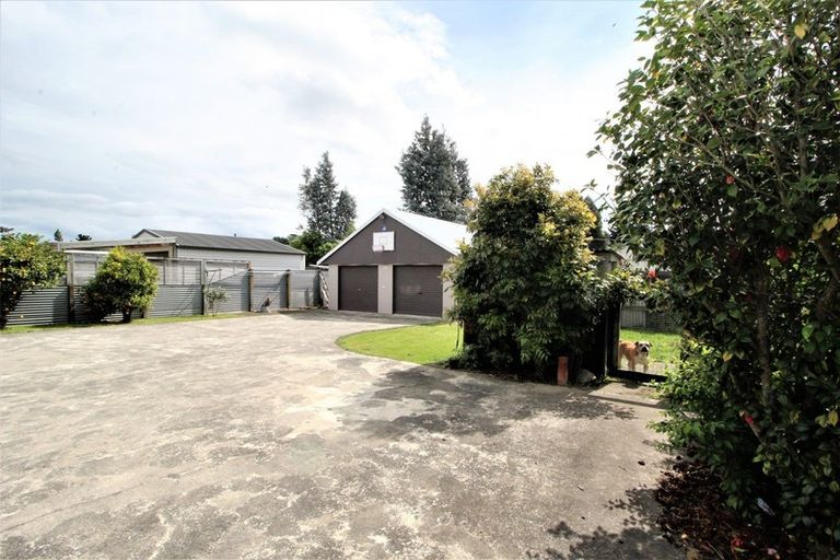 Photo of property in 11 Ross Street, Woodville, 4920