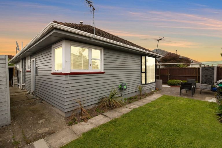 Photo of property in 68 Racecourse Road, Sockburn, Christchurch, 8042