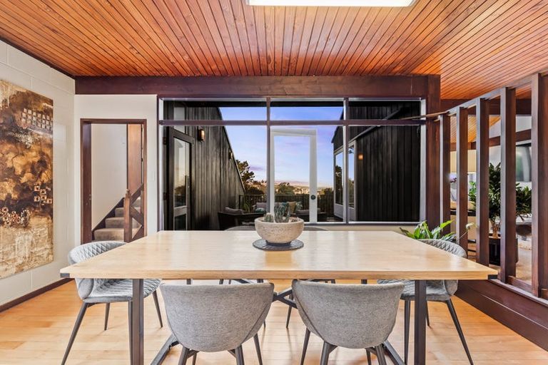 Photo of property in 62 Parr Terrace, Castor Bay, Auckland, 0620