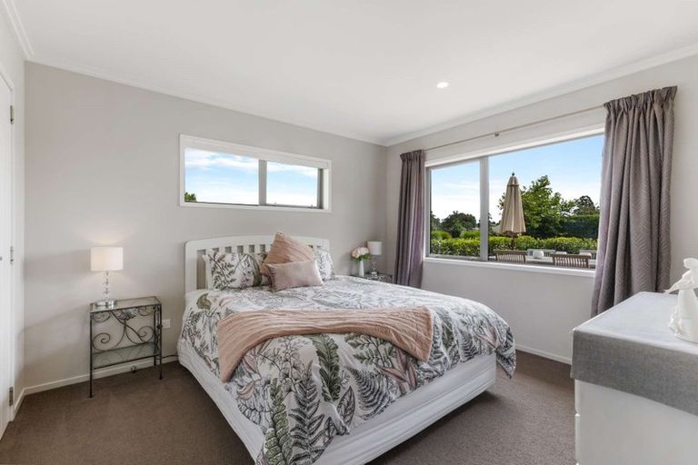 Photo of property in 17 Millbrook Drive, Waiuku, 2683