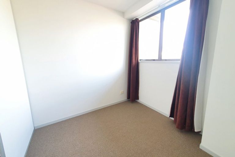 Photo of property in 2b/21 Saint Jude Street, Avondale, Auckland, 1026