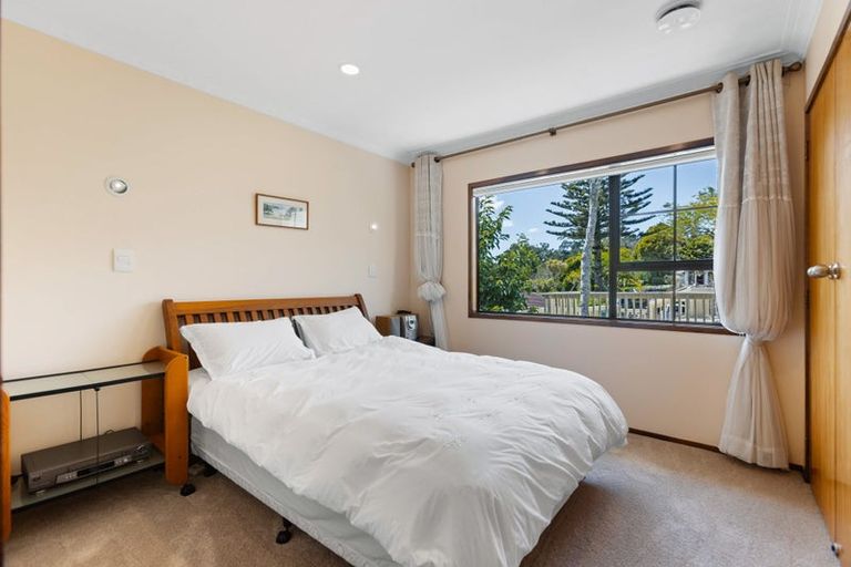 Photo of property in 2/553 East Coast Road, Browns Bay, Auckland, 0630