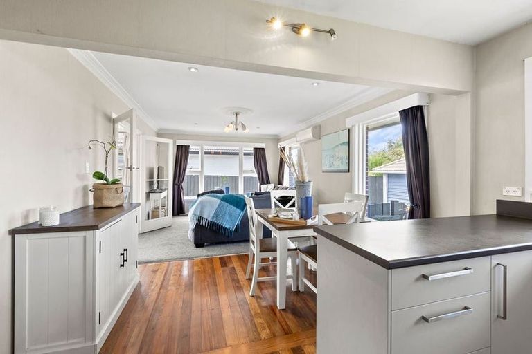 Photo of property in 21 Springbank Street, Bryndwr, Christchurch, 8053