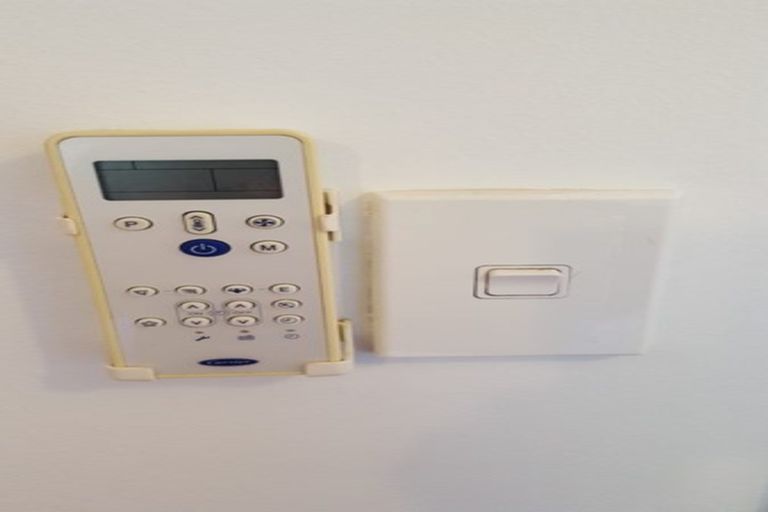 Photo of property in 2/34 Mayfield Road, Glenfield, Auckland, 0629