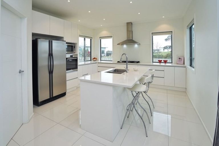 Photo of property in 14 Platina Place, Flagstaff, Hamilton, 3210