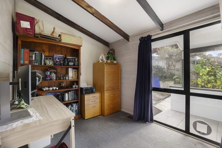 Photo of property in 2/88 Arran Road, Browns Bay, Auckland, 0630