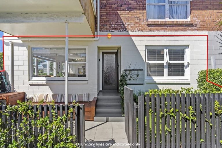 Photo of property in 1/5 Cambria Road, Devonport, Auckland, 0624