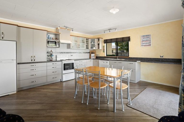 Photo of property in 45 Whitby Avenue, Whitianga, 3510