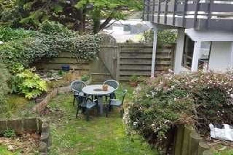 Photo of property in 18a Caesars Place, Churton Park, Wellington, 6037