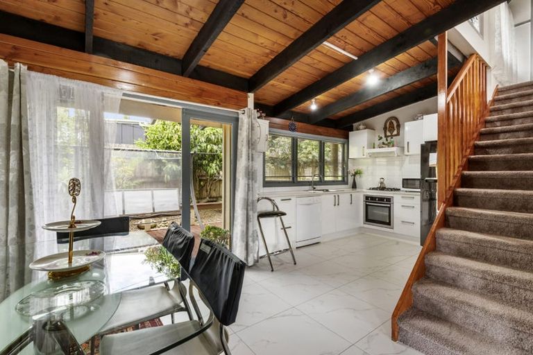 Photo of property in 9 Poplar Road, Stanmore Bay, Whangaparaoa, 0932