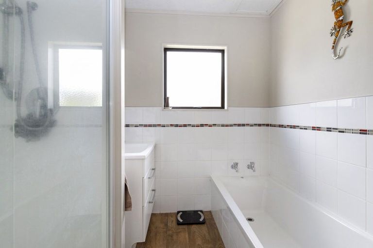 Photo of property in 16 Grace Avenue, Te Aroha, 3320