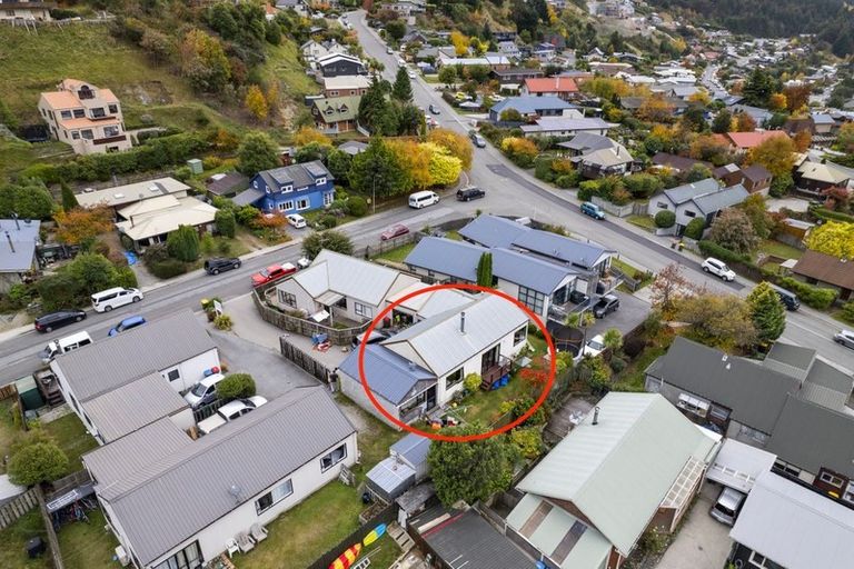 Photo of property in 4b Watts Road, Fernhill, Queenstown, 9300