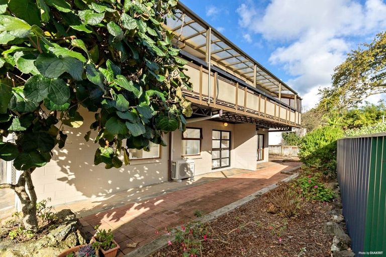 Photo of property in 53 Eskdale Road, Birkdale, Auckland, 0626