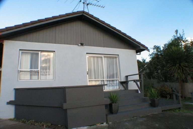 Photo of property in 1/46 Bay Vista Drive, Red Beach, 0932