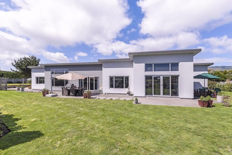 Photo of property in 242 Peka Peka Road, Peka Peka, Waikanae, 5391