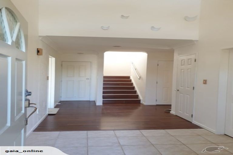 Photo of property in 47 Lagoon Way, West Harbour, Auckland, 0618