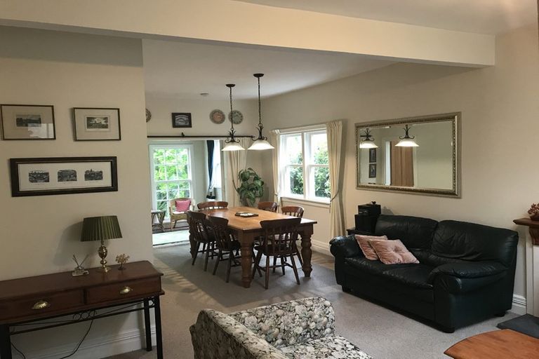 Photo of property in 37 Glenbervie Terrace, Thorndon, Wellington, 6011