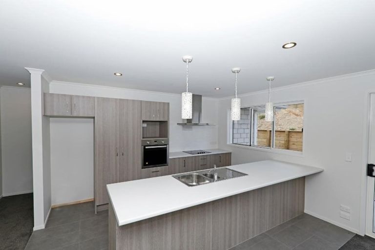 Photo of property in 31 Shrule Place, Huntington, Hamilton, 3210