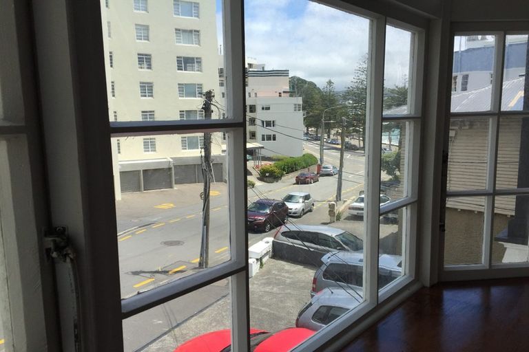 Photo of property in 9 Grass Street, Oriental Bay, Wellington, 6011