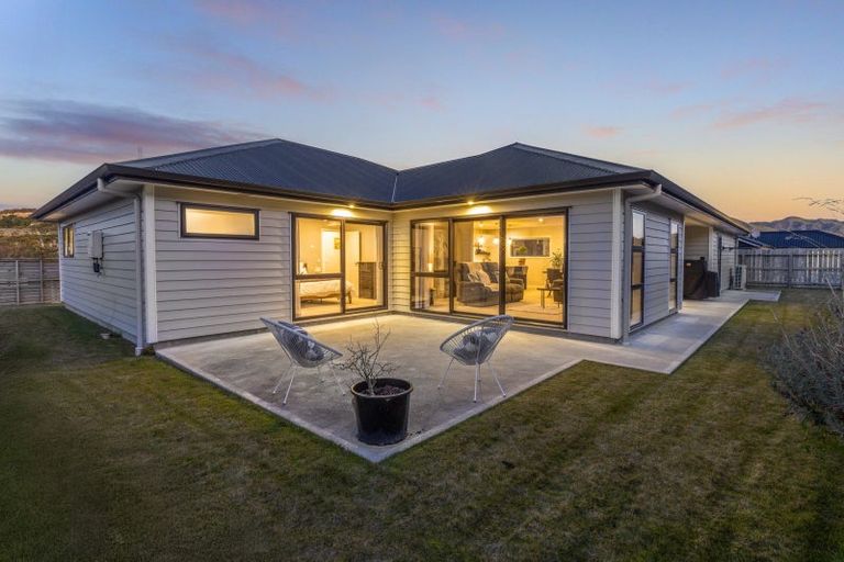 Photo of property in 58 Schooner Drive, Whitby, Porirua, 5024