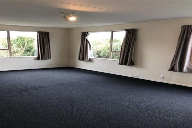 Photo of property in 15b Lenox Grove, Johnsonville, Wellington, 6037