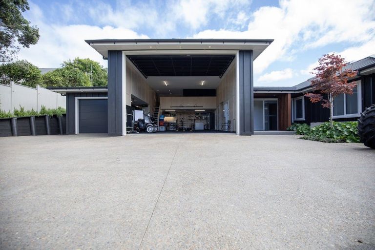 Photo of property in 32 Wallis Street, Raglan, 3225