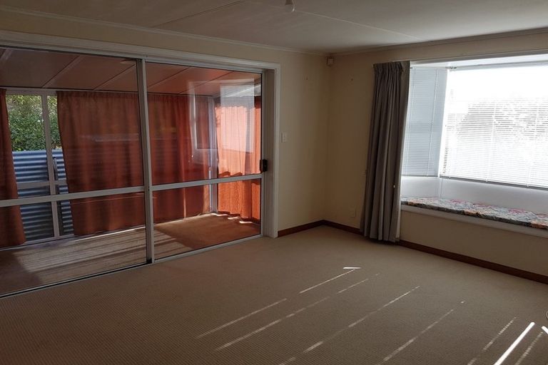 Photo of property in 3 Iona Street, Hokowhitu, Palmerston North, 4410