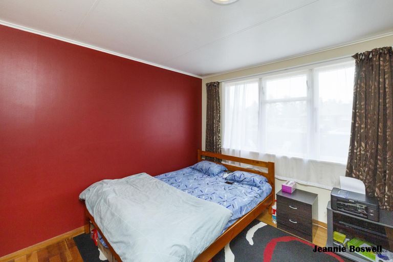 Photo of property in 3 Kupe Place, Highbury, Palmerston North, 4412
