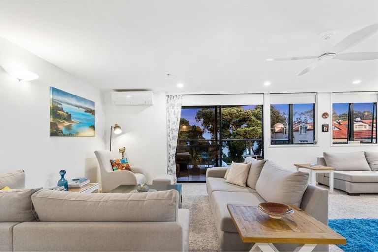 Photo of property in 2c/173 Hurstmere Road, Takapuna, Auckland, 0622