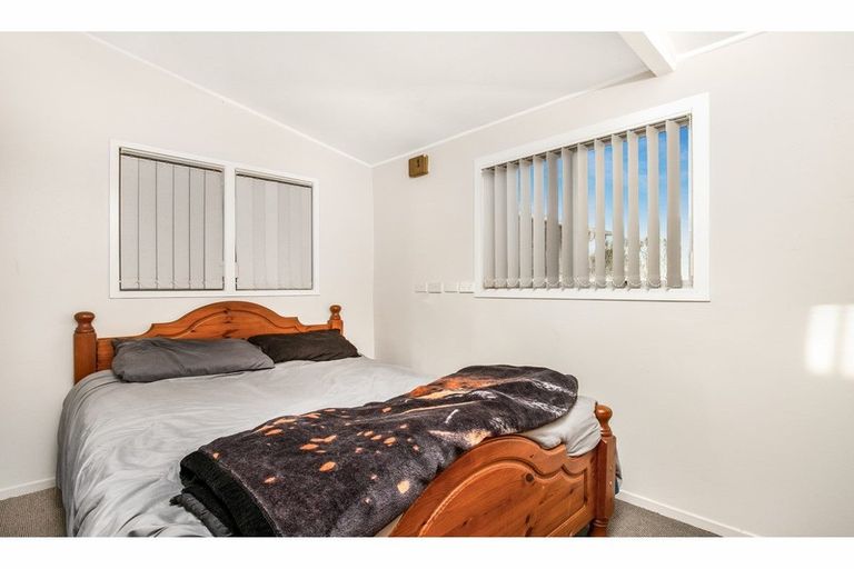 Photo of property in 34b Secretariat Place, Randwick Park, Auckland, 2105