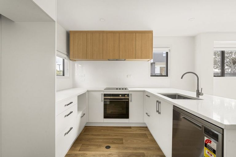 Photo of property in 3/75 Mcannalley Street, Manurewa East, Auckland, 2102