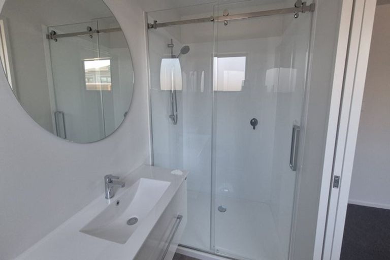 Photo of property in 28 Derbridge Street, Woodend, 7610