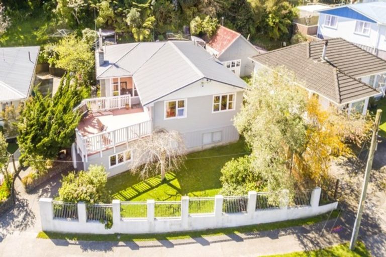 Photo of property in 69 Thomas Street, Stokes Valley, Lower Hutt, 5019