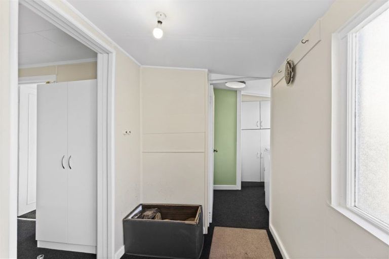 Photo of property in 60 Wakefield Street, Westport, 7825