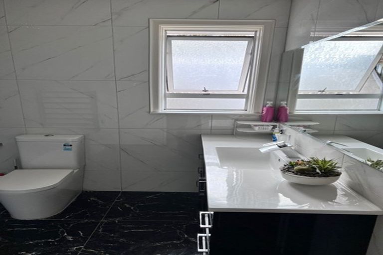 Photo of property in 54 Kirton Crescent, Manurewa, Auckland, 2102