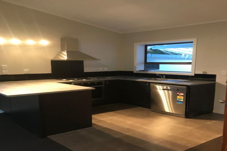 Photo of property in 1/691a East Coast Road, Browns Bay, Auckland, 0630